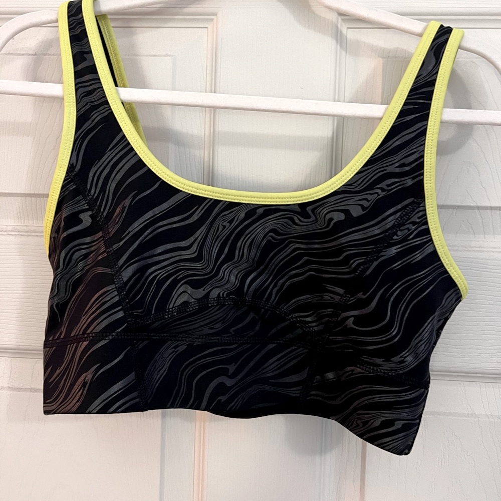 Fabletics Marbelize Zest Sports Bra Size M